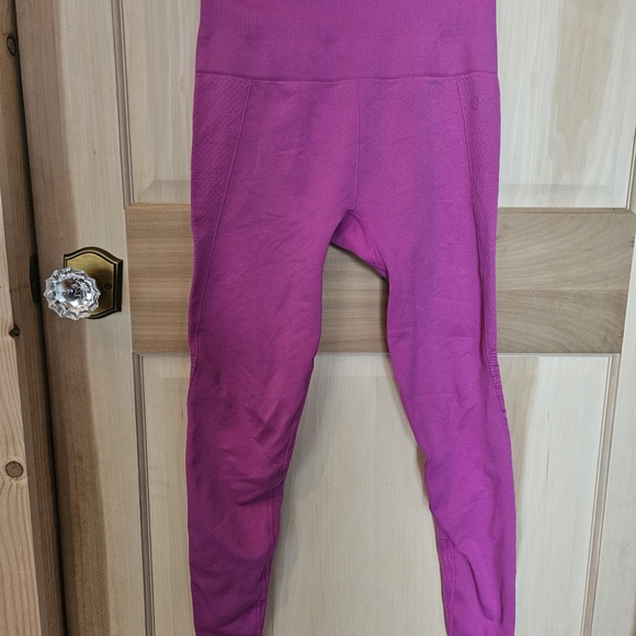 Q Collective The High & Tight Legging - Limited Edition Pop Of Pink Hot - Picture 4 of 6